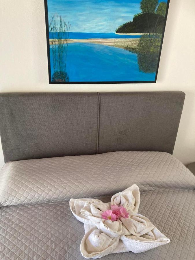 Karampinis Pensionat Kali Limenes Exteriör bild
